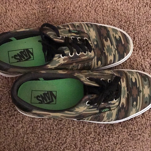 Camo vans - Picture 2 of 3